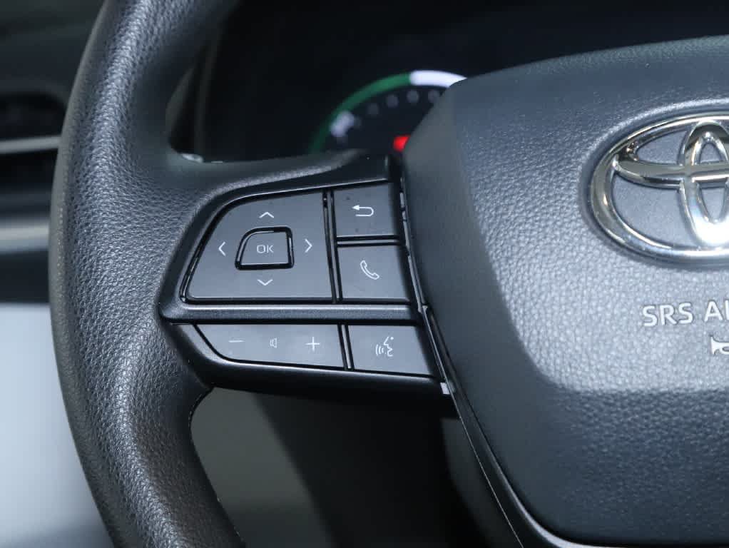 Certified 2026 Toyota Sienna LE AWD/4WD image 22