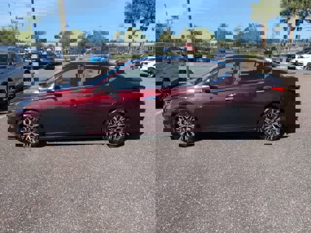 Used 2024 Nissan Altima 2.5 SV image 5