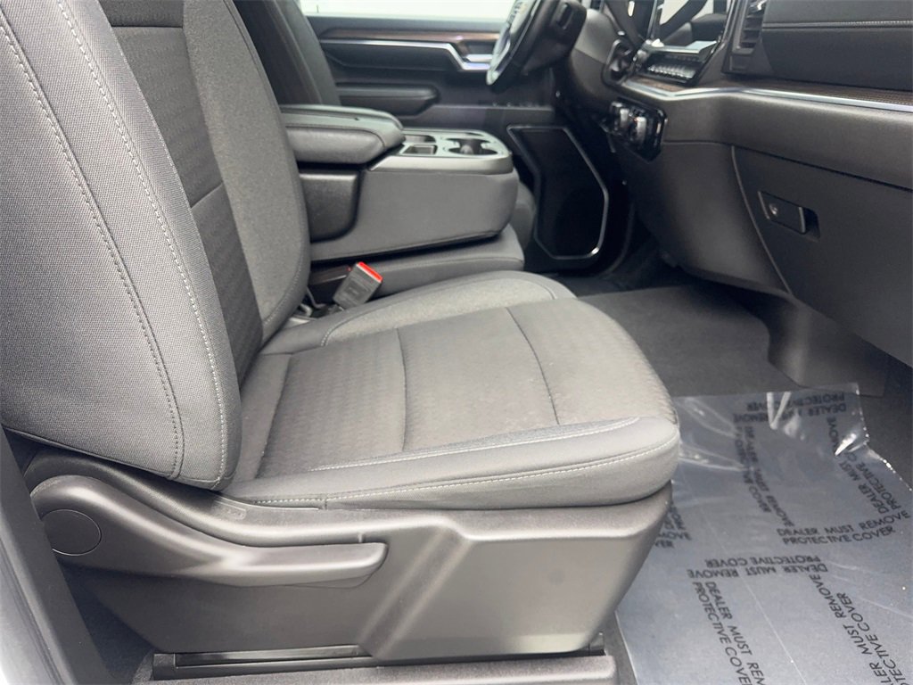 Used 2024 Chevrolet Silverado 2500 LT image 47