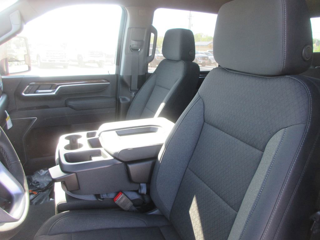 New 2026 GMC Sierra 3500 SLE w/ SLE Value Package AWD/4WD image 13