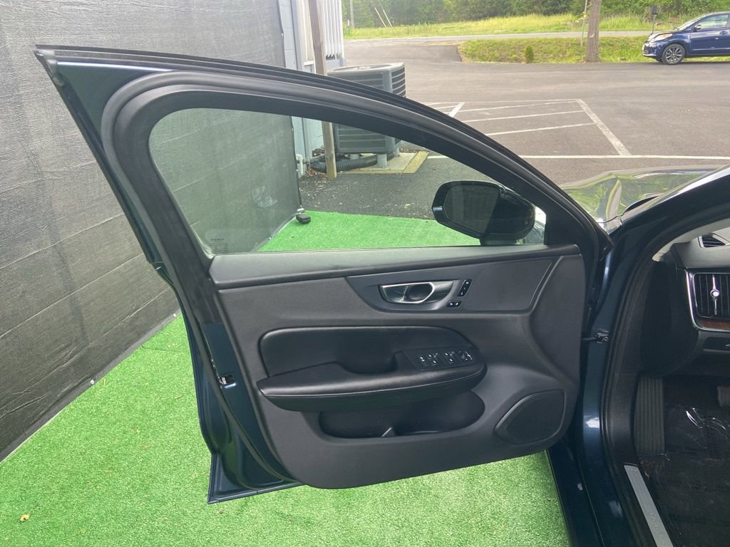 Used 2023 Volvo S60 B5 Plus w/ Climate Package AWD/4WD image 36