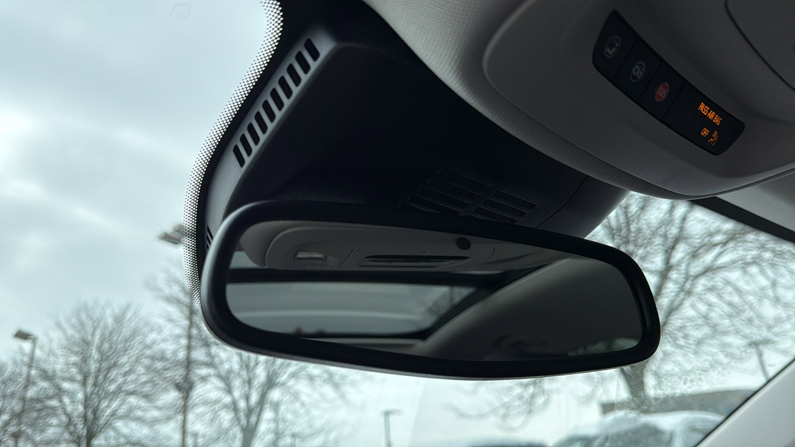 Used 2025 Buick Envision Sport Touring image 25