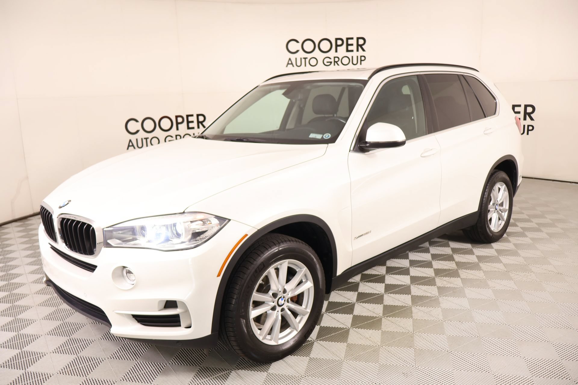 Used 2015 BMW X5 xDrive35i AWD/4WD image 11