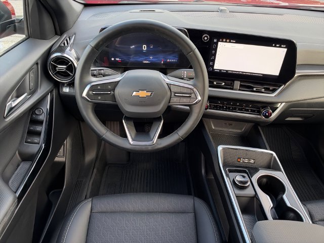 Used 2026 Chevrolet Equinox LT w/ Convenience Package II FWD image 14