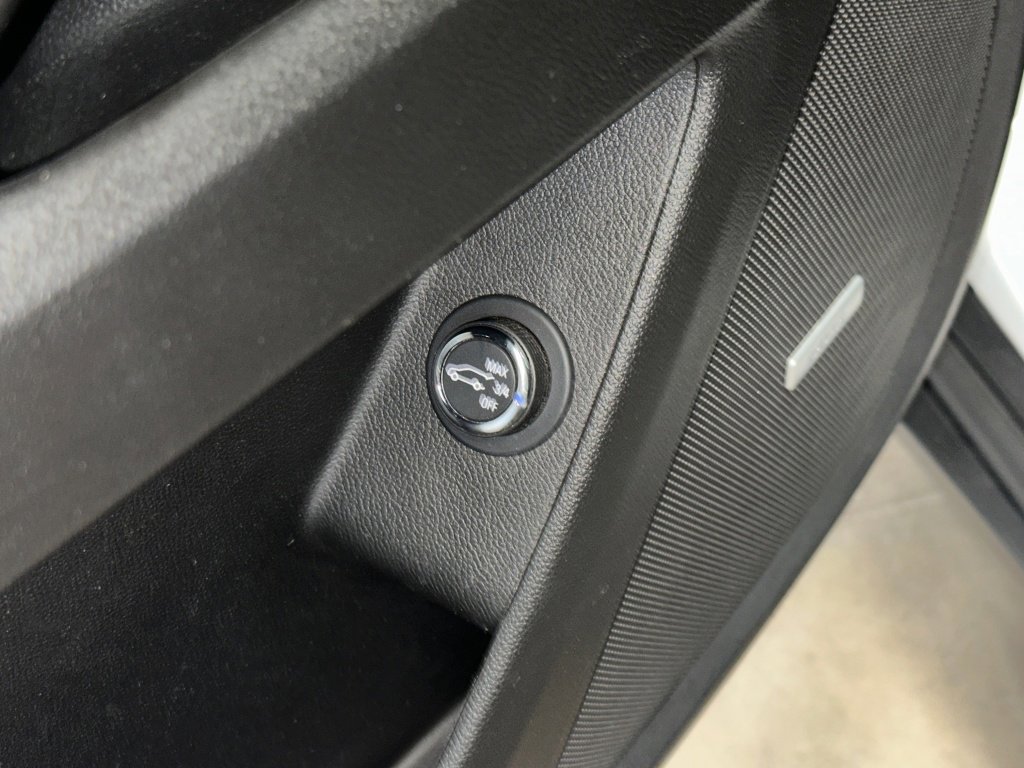 Certified 2022 Chevrolet Traverse RS image 6