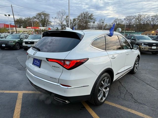 Used 2023 Acura MDX SH-AWD w/ Technology Package image 8