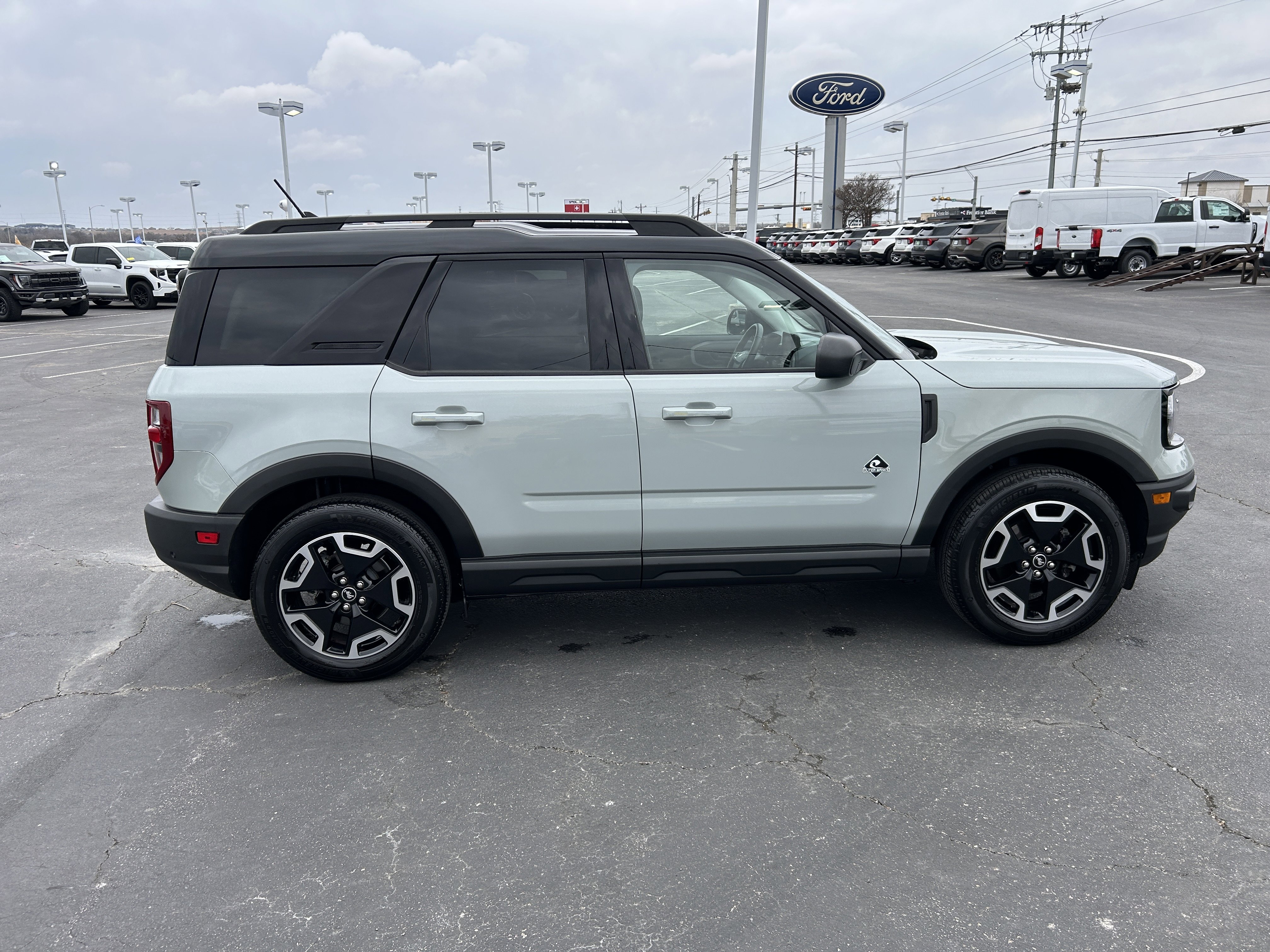 Used 2021 Ford Bronco Sport Outer Banks image 8