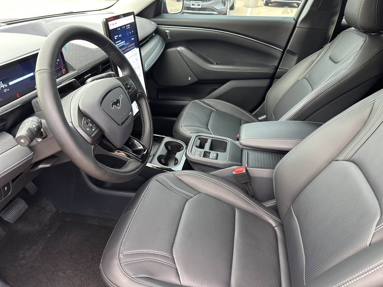 New 2025 Ford Mustang Mach-E Premium image 39