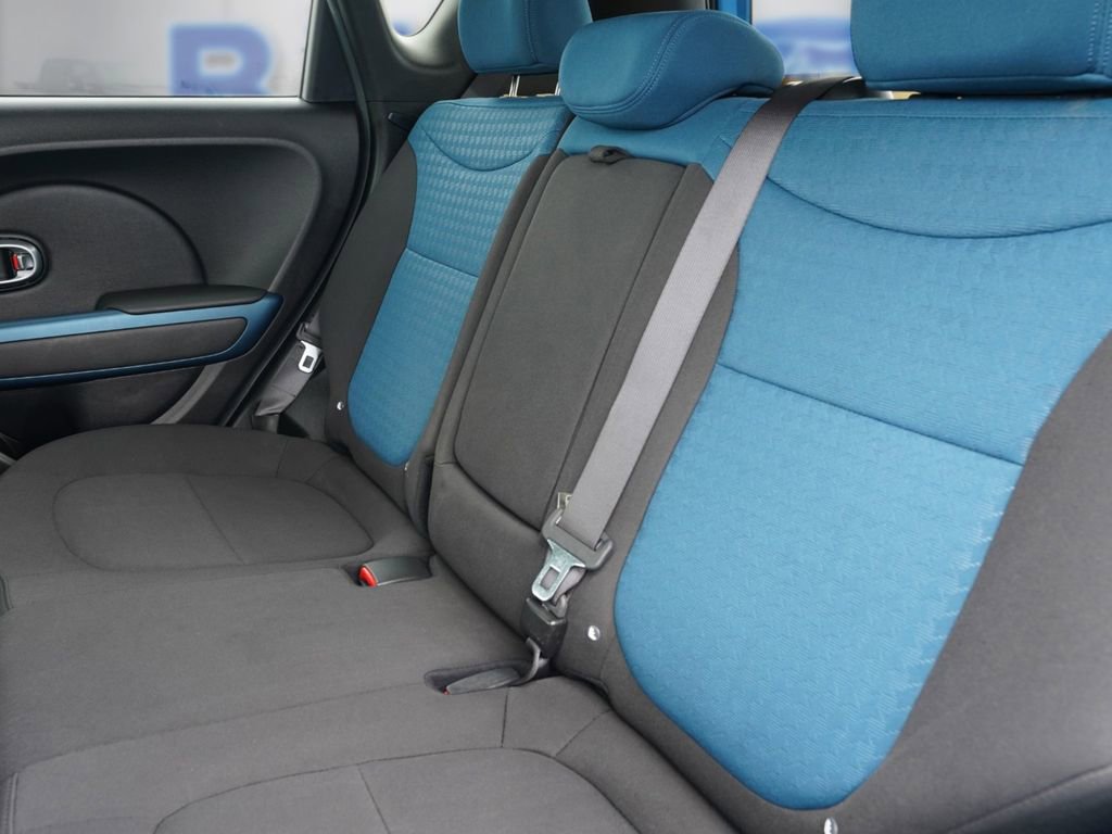 Used 2015 Kia Soul + w/ Audio Package image 18