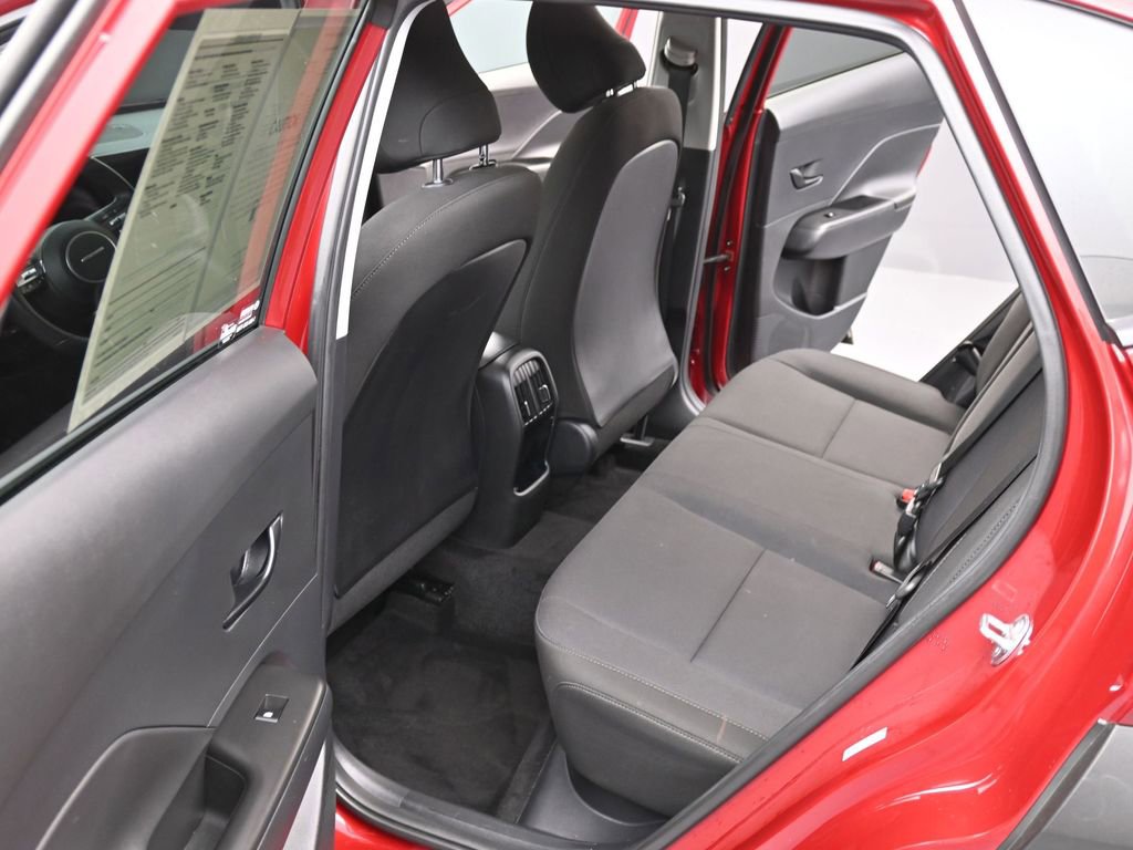 Certified 2025 Hyundai Kona SEL image 10