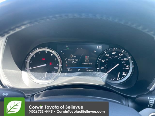 Used 2021 Toyota Highlander XLE AWD/4WD image 9