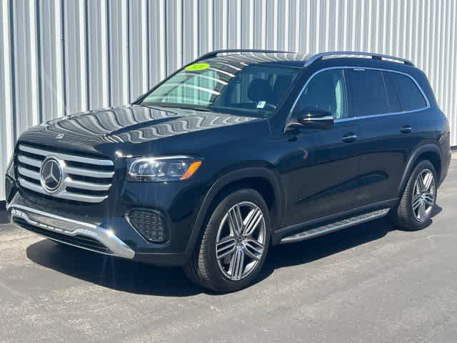 Used 2026 Mercedes-Benz GLS 450 4MATIC image 1