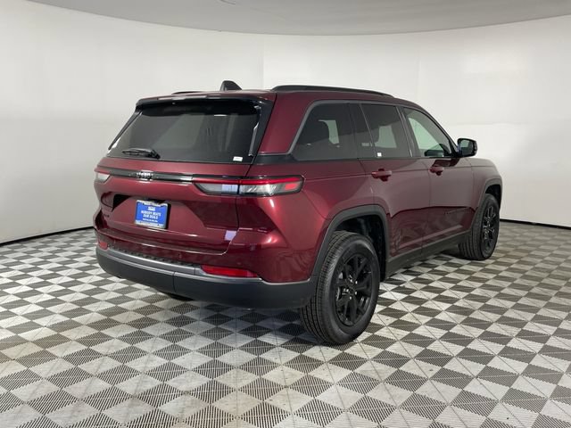 New 2026 Jeep Grand Cherokee Altitude AWD/4WD image 9