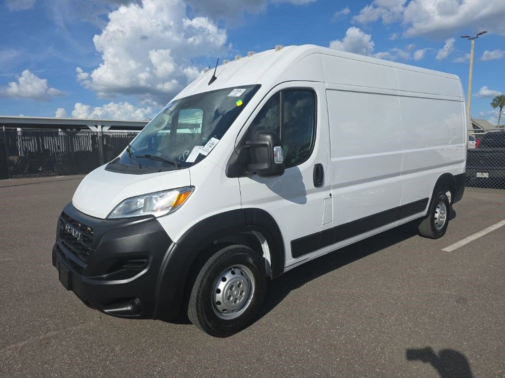 Used 2023 RAM ProMaster 2500 image 5