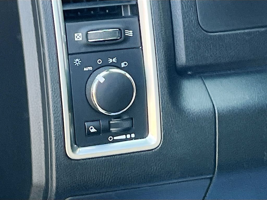Used 2021 RAM 1500 Warlock AWD/4WD image 10