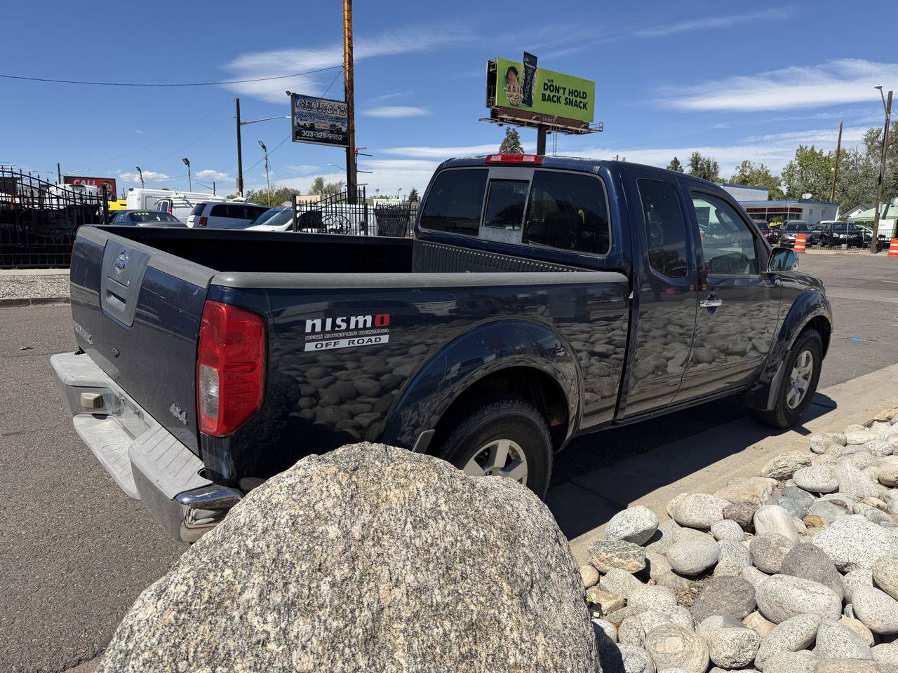 Used 2006 Nissan Frontier NISMO AWD/4WD image 5