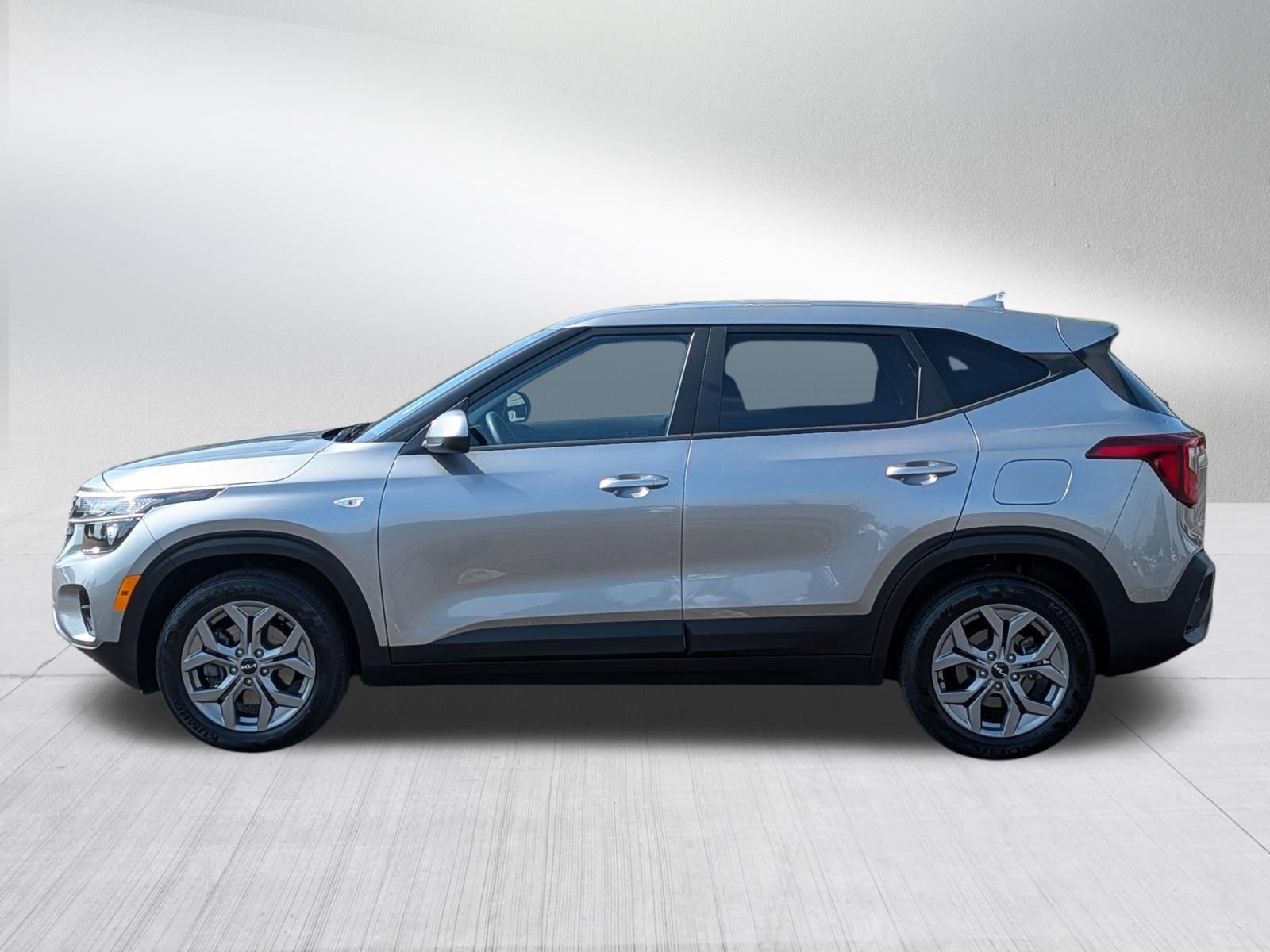 Certified 2024 Kia Seltos LX AWD/4WD image 4