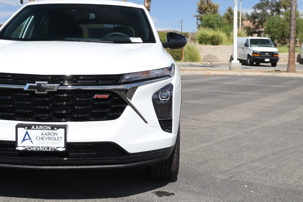 New 2026 Chevrolet Trax RS w/ Driver Confidence Package FWD image 8