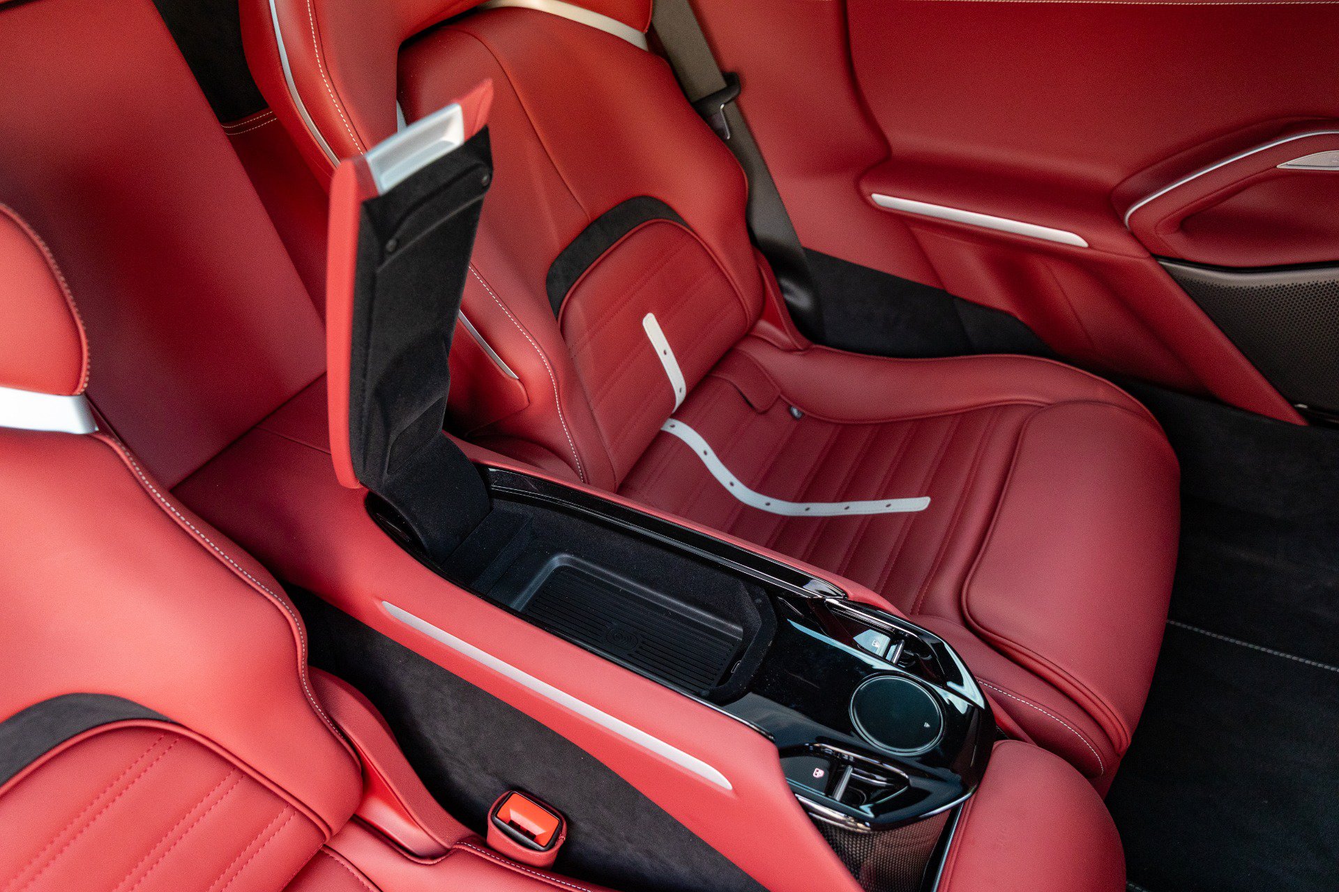 Used 2026 Ferrari Purosangue AWD/4WD image 51