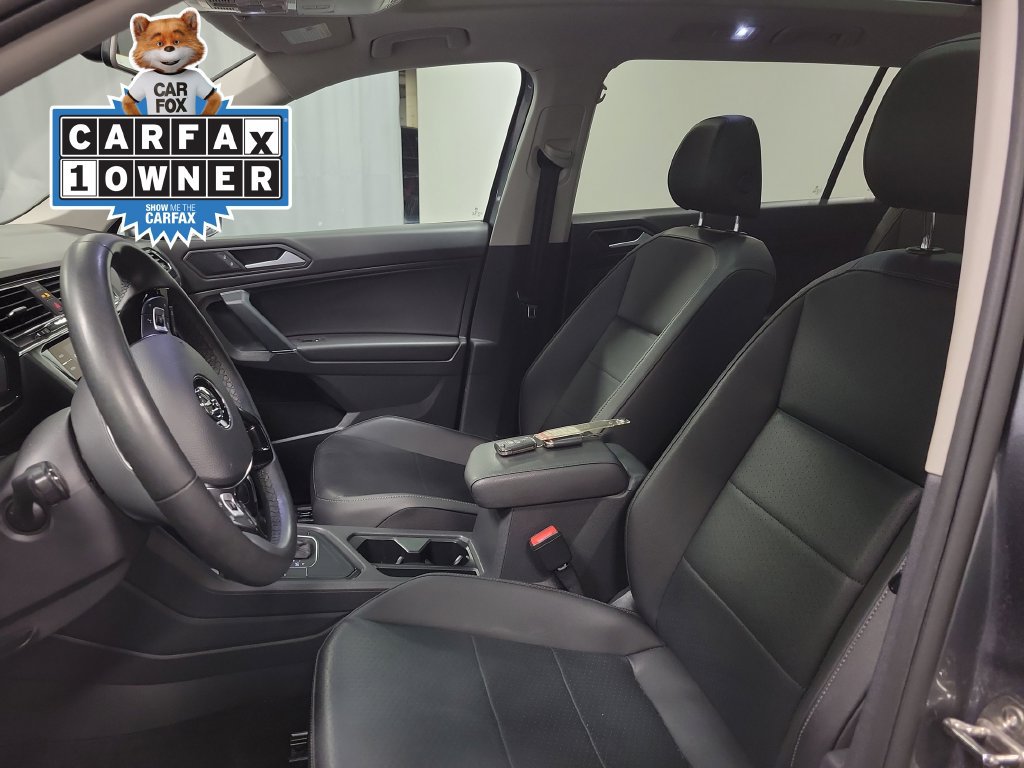 Used 2020 Volkswagen Tiguan SE w/ Panoramic Sunroof Package FWD image 15