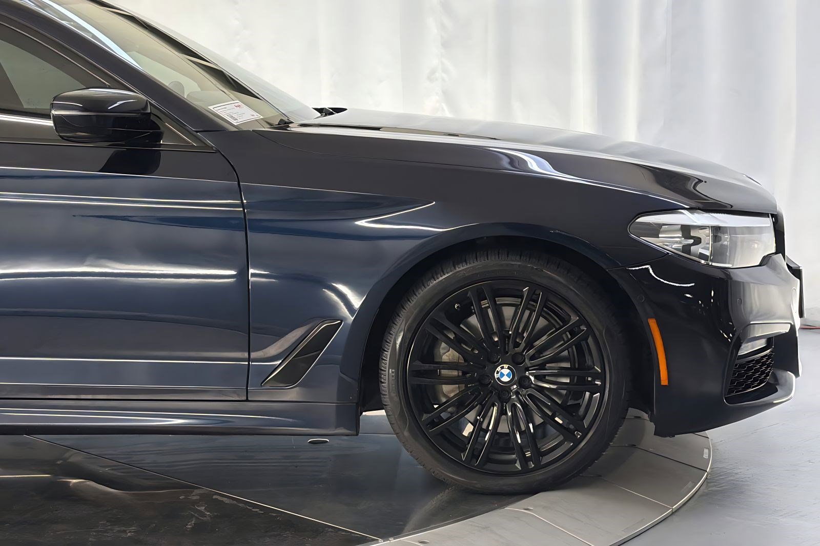 Used 2019 BMW 540i w/ M Sport Package RWD image 24