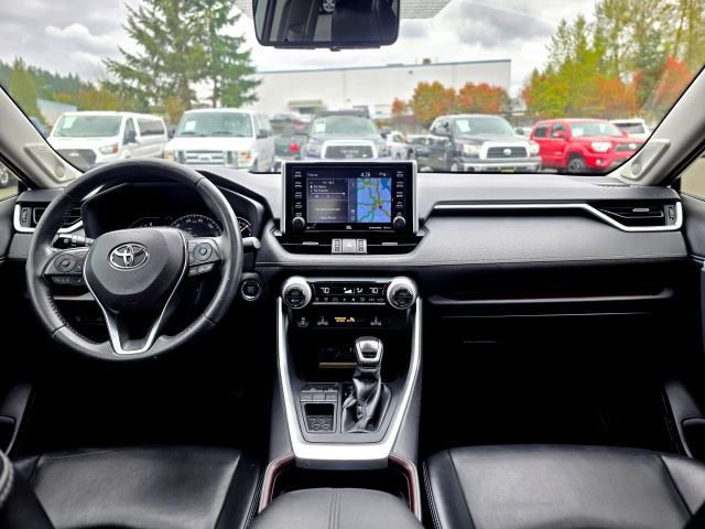 Used 2019 Toyota RAV4 Limited image 10