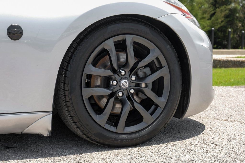 Used 2020 Nissan 370Z Coupe image 46