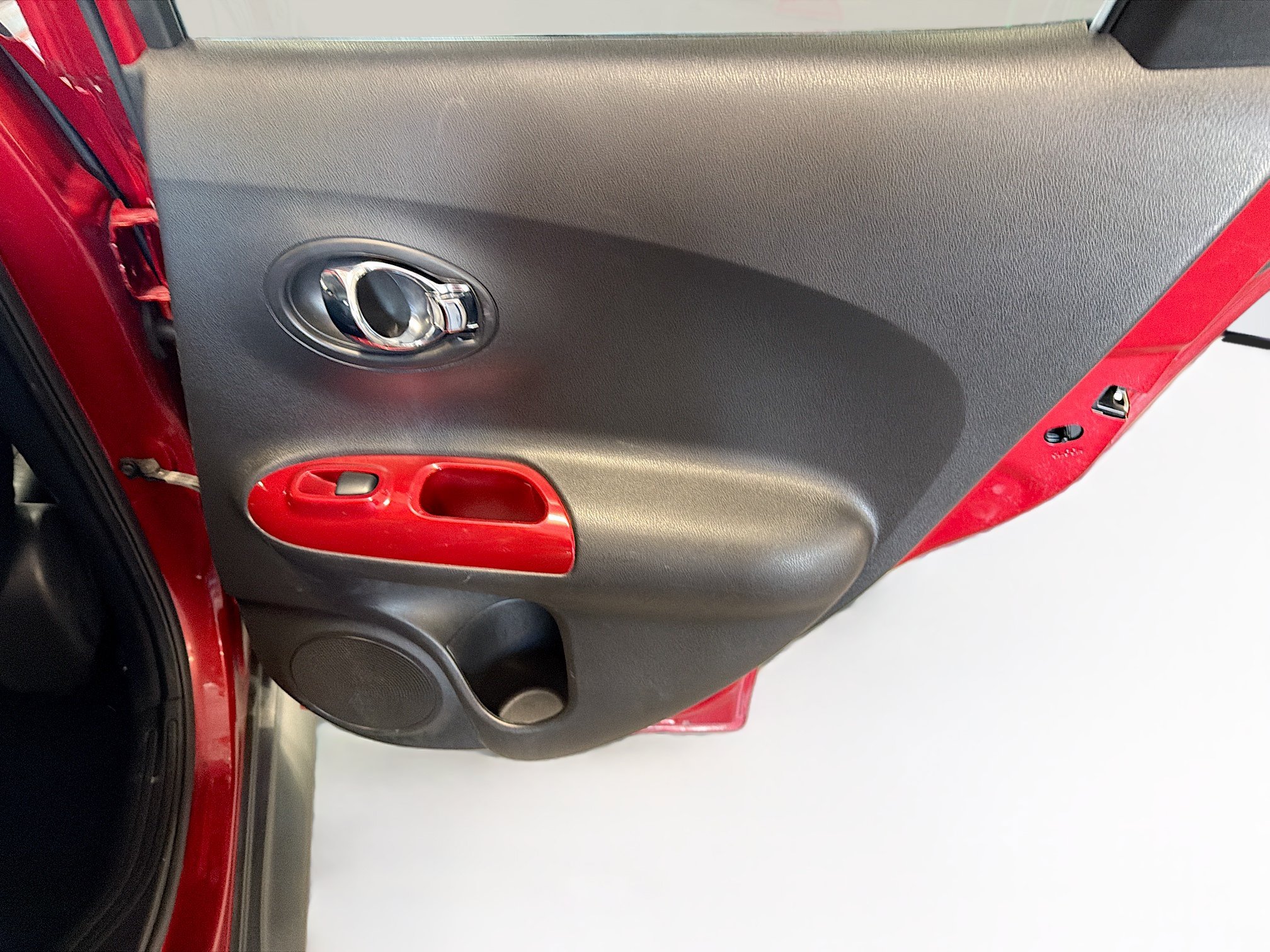 Used 2012 Nissan Juke SL AWD/4WD image 32