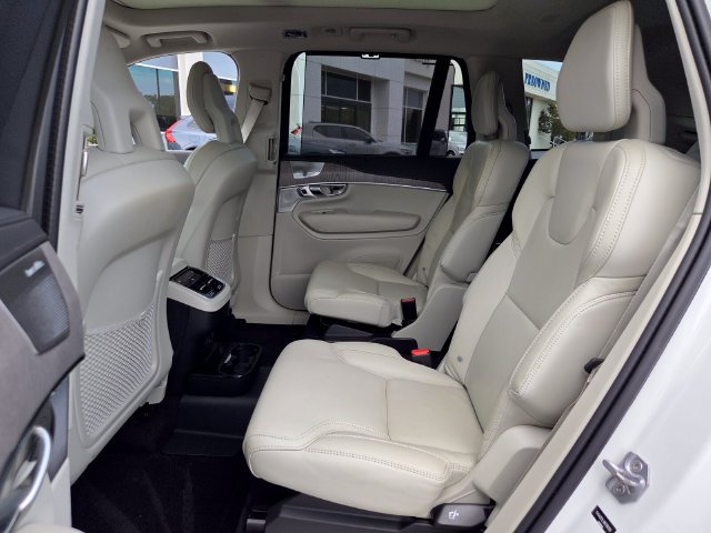 Used 2022 Volvo XC90 T6 Inscription w/ Advanced Package AWD/4WD image 13