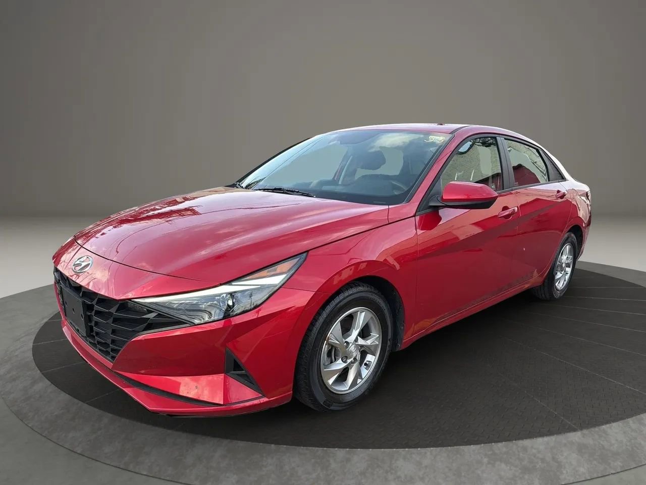Used 2021 Hyundai Elantra SE image 1