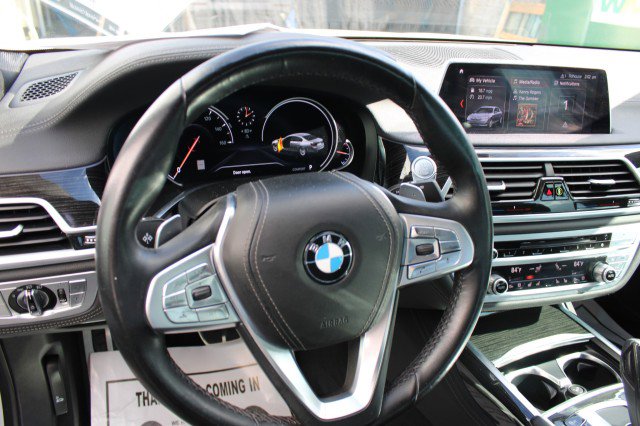 Used 2019 BMW 750i M SPORT DRIVER ASSIST+ w/ M Sport Package image 62
