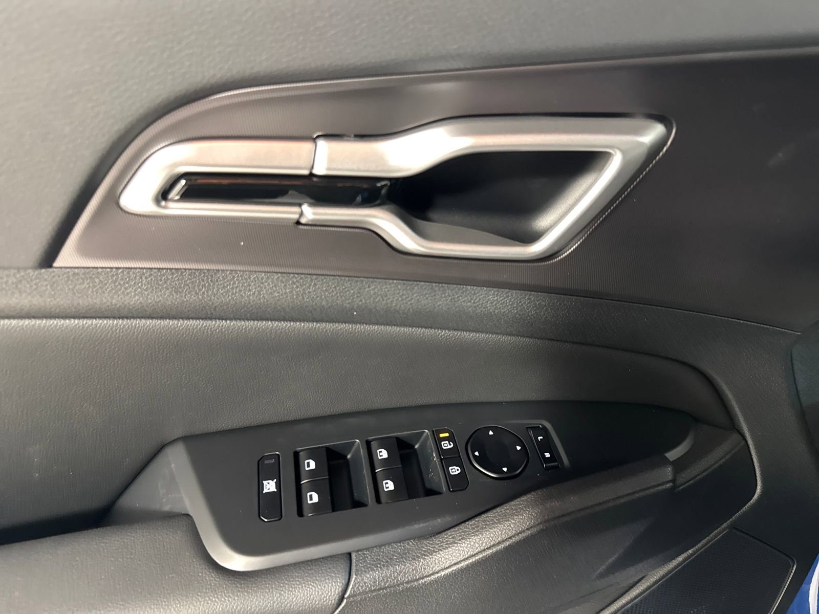 New 2026 Kia Sportage EX image 25