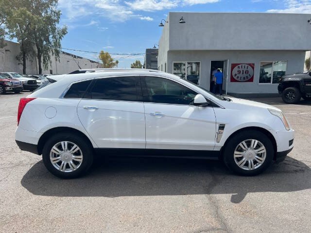 Used 2012 Cadillac SRX Luxury FWD image 2