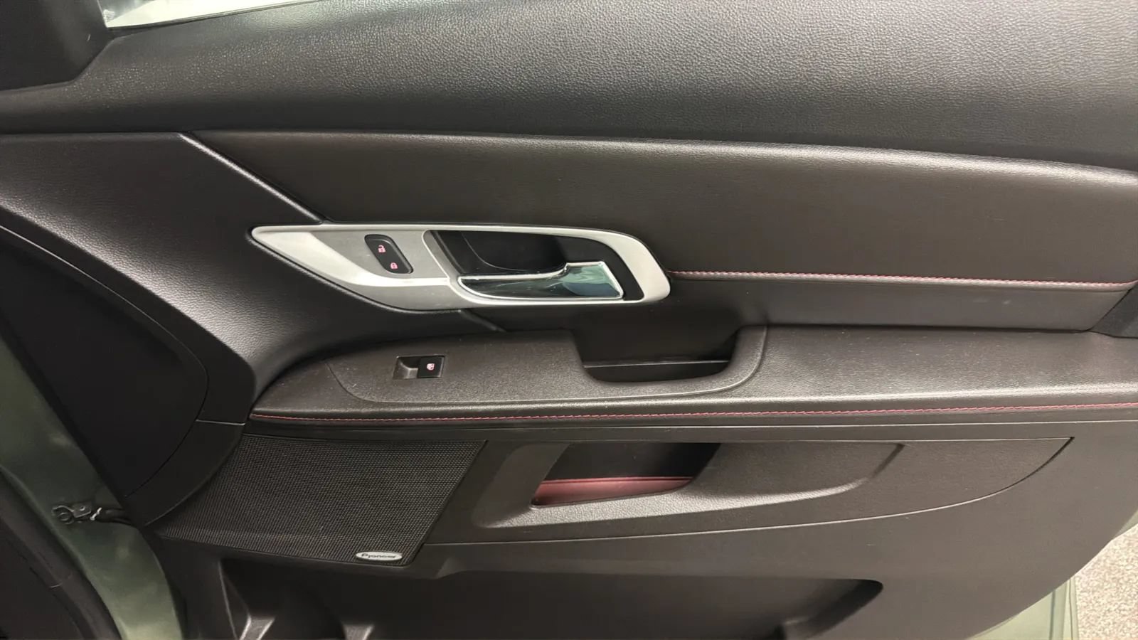 Used 2015 GMC Terrain SLE AWD/4WD image 17