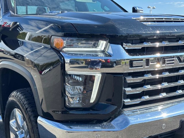 Used 2021 Chevrolet Silverado 2500 LTZ w/ LTZ Premium Package AWD/4WD image 10