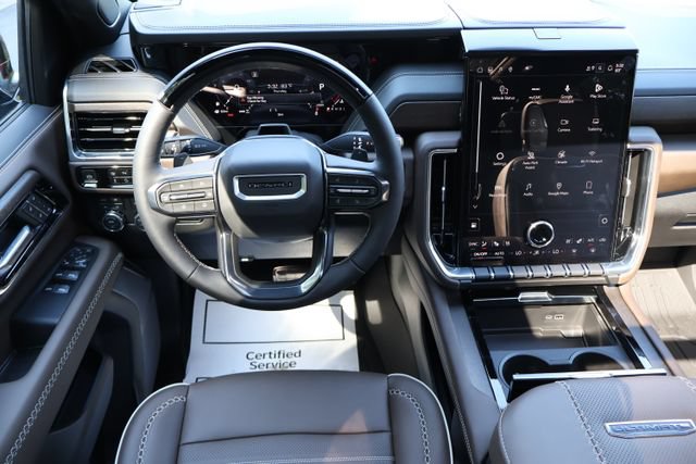 New 2026 GMC Yukon Denali Ultimate w/ LPO, Floor Liner Package AWD/4WD image 6