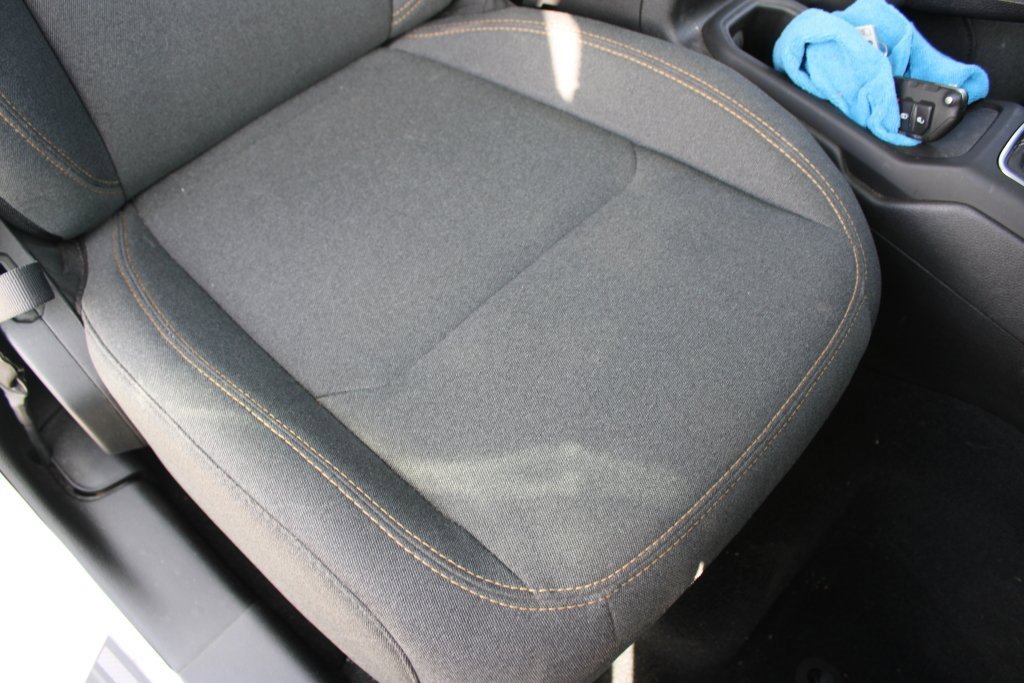 Used 2024 Jeep Wrangler Unlimited image 25