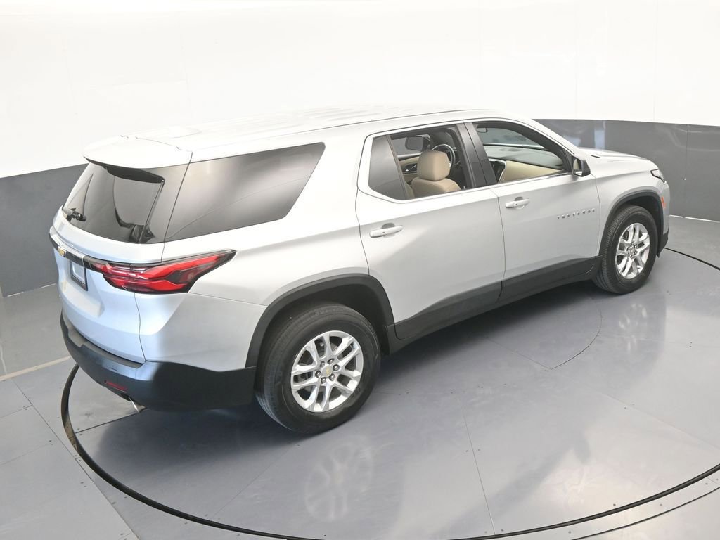 Used 2022 Chevrolet Traverse LS image 47