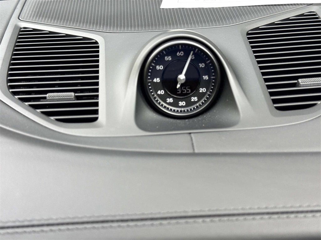 Used 2025 Porsche Cayenne S image 19