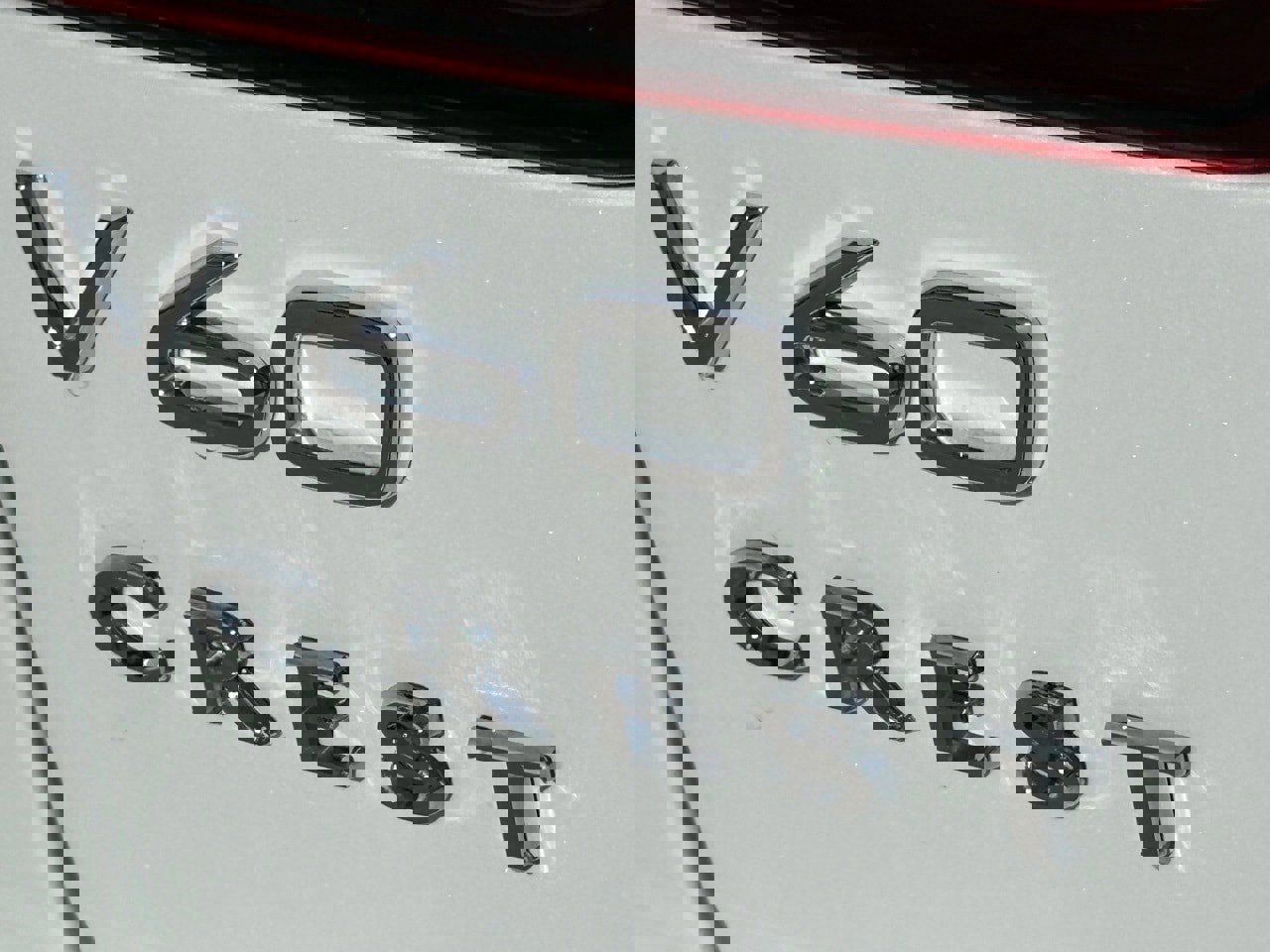 New 2026 Volvo V60 B5 Cross Country Ultra w/ Protection Package Premier image 9