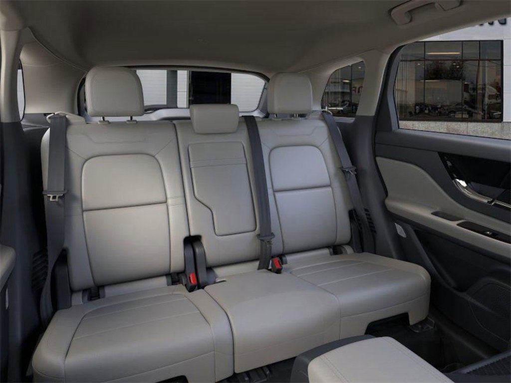 New 2026 Lincoln Corsair Premiere image 11