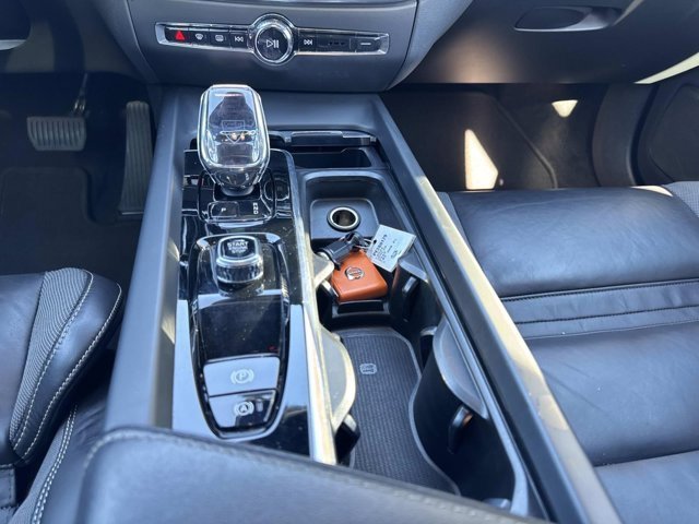 Used 2024 Volvo S60 B5 Plus image 29