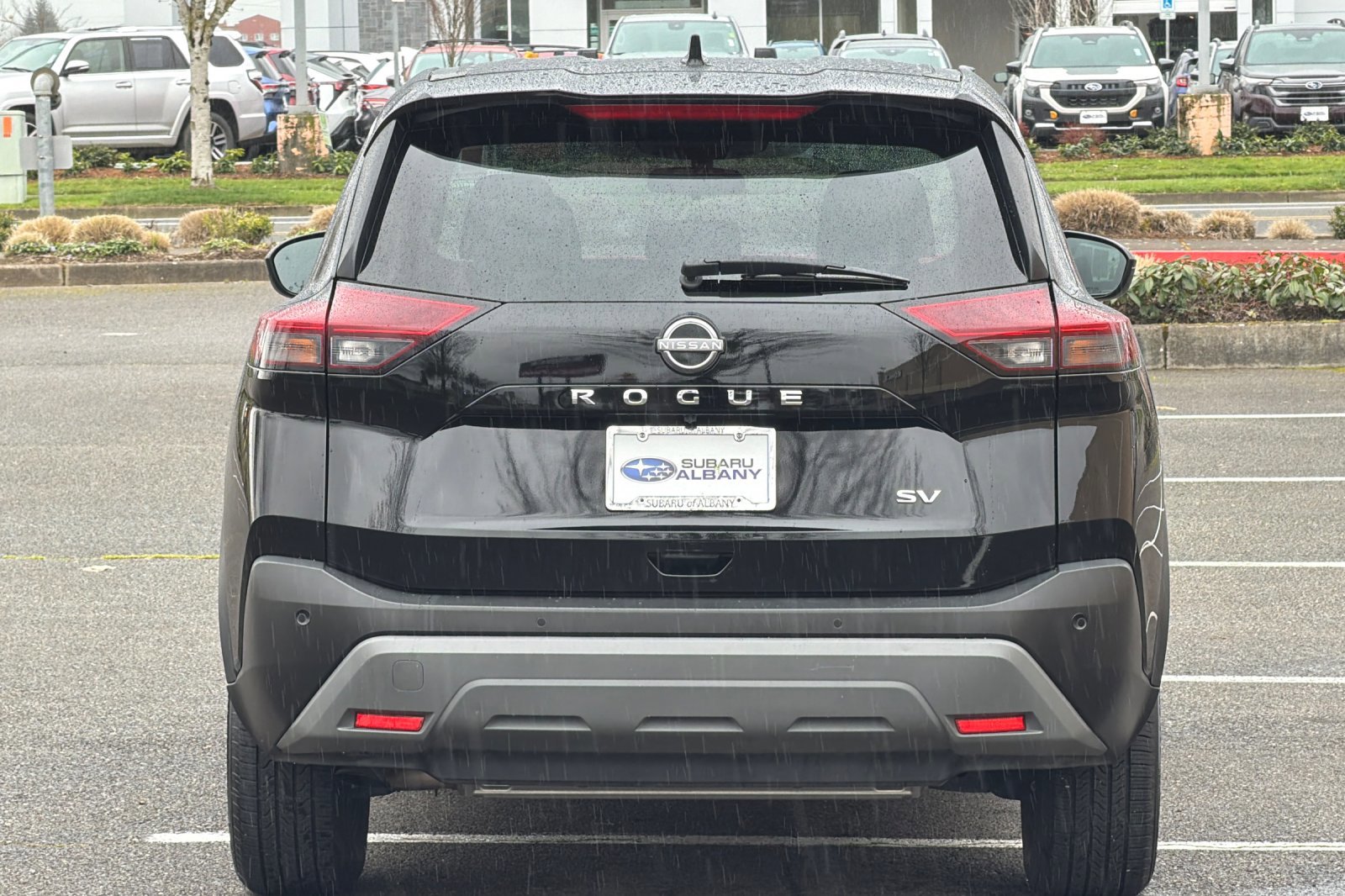 Used 2023 Nissan Rogue SV image 5