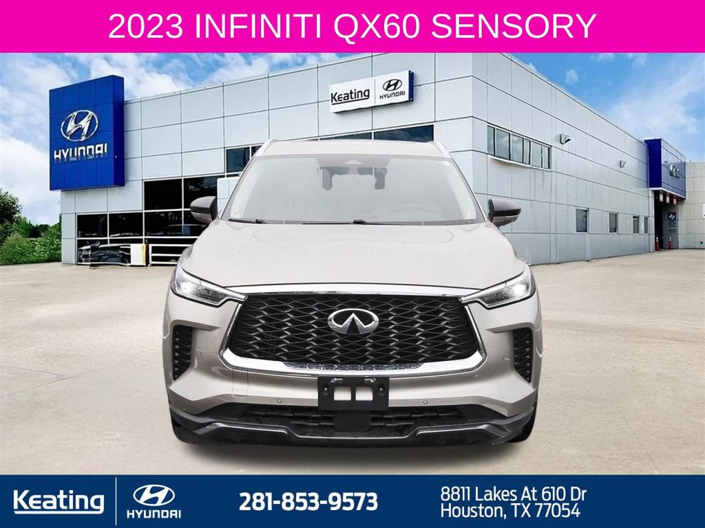 Used 2023 INFINITI QX60 Sensory w/ Vision Package AWD/4WD image 2