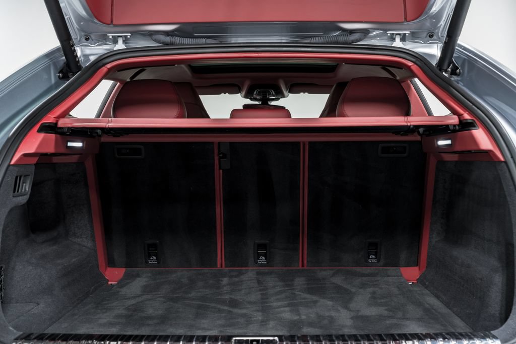 Used 2022 Lamborghini Urus AWD/4WD image 56