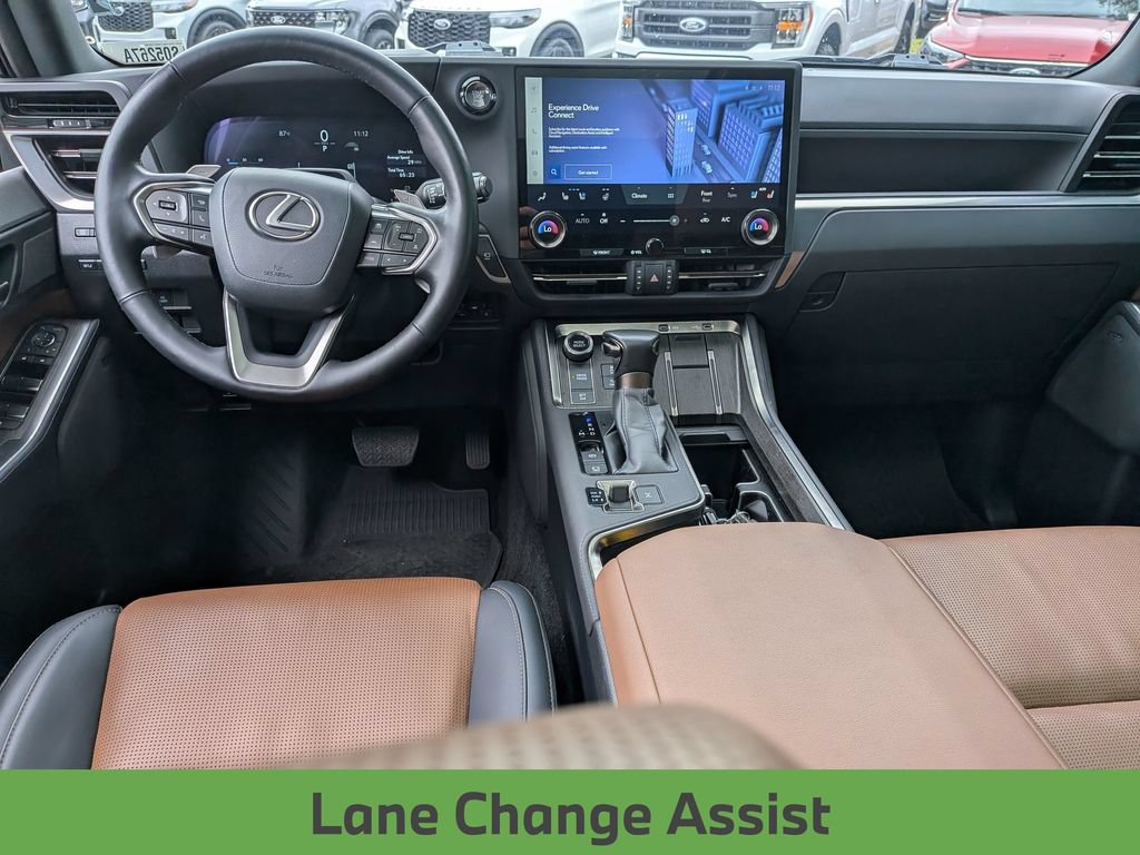 Used 2024 Lexus GX 550 w/ Accessory Package (2T) AWD/4WD image 33