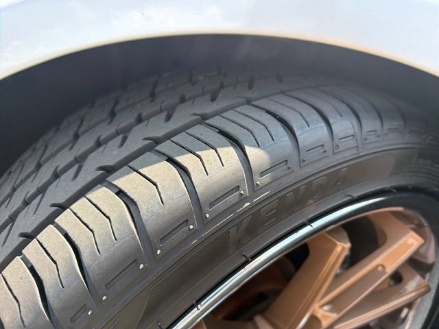 Used 2018 Cadillac CT6 Platinum w/ LPO, Exterior Accent Package AWD/4WD image 28
