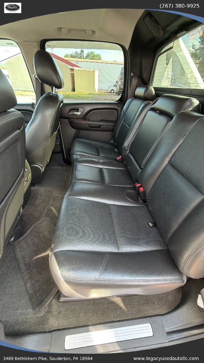 Used 2012 Chevrolet Avalanche LTZ AWD/4WD image 52