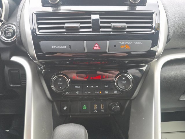 Used 2022 Mitsubishi Eclipse Cross SEL image 17