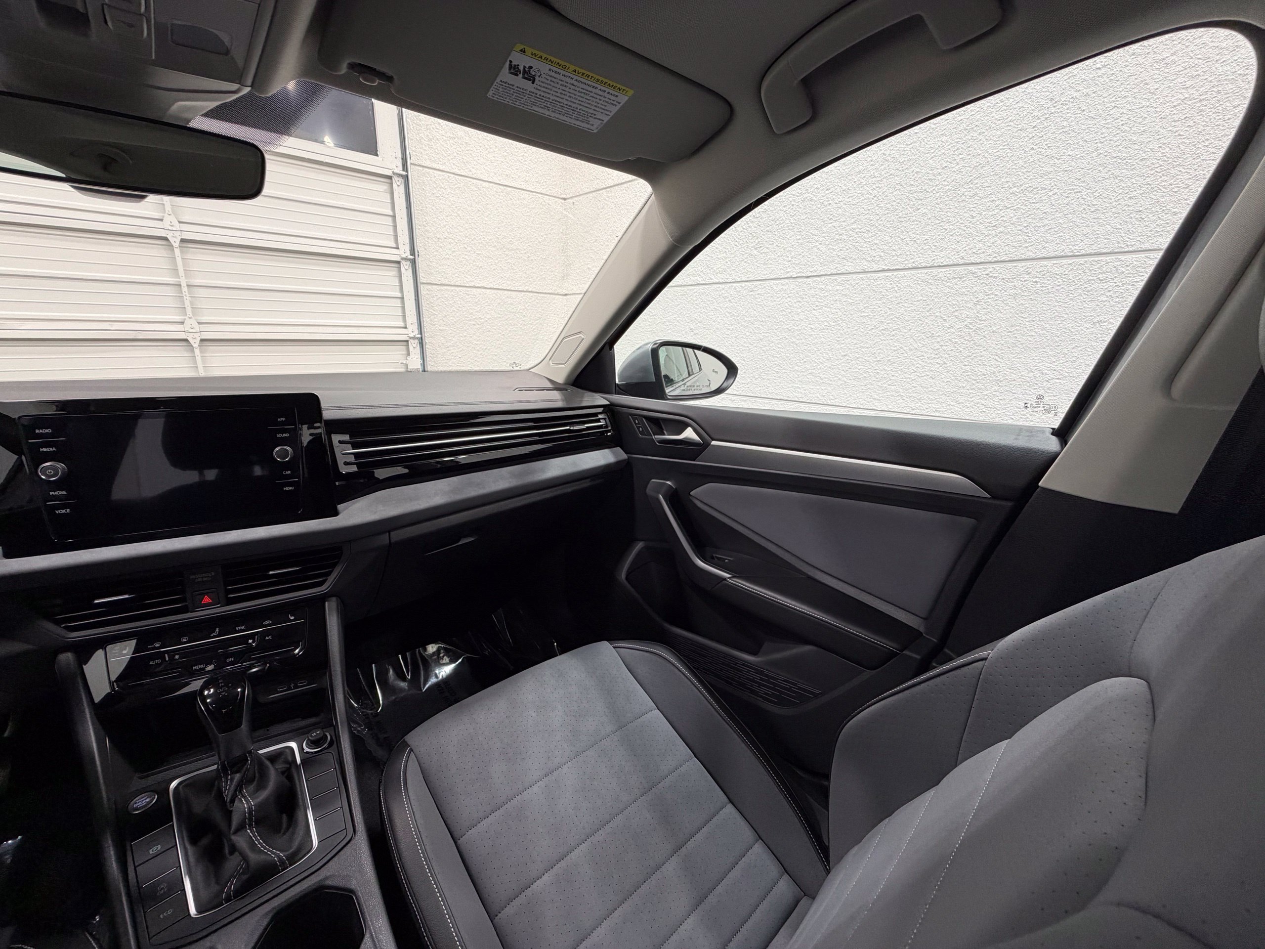 Certified 2026 Volkswagen Jetta SE FWD image 32